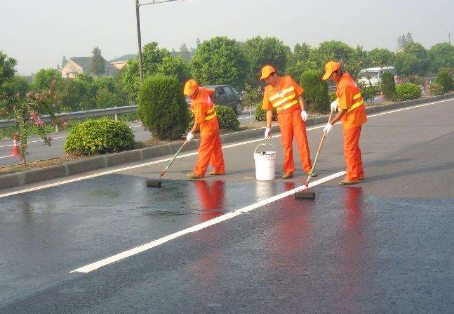 晋城 彩色路面喷漆维修改色的使用寿命有多长？